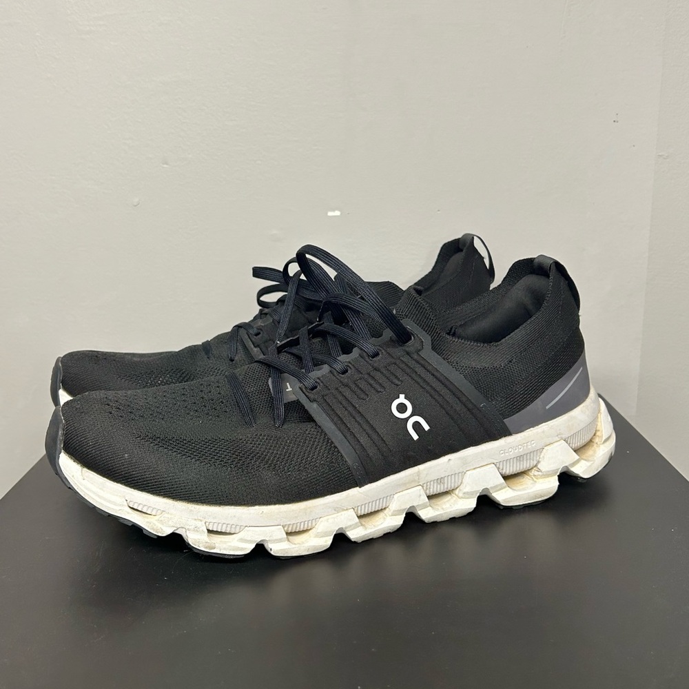 On Cloud Cloudshift Shoes Size 12
